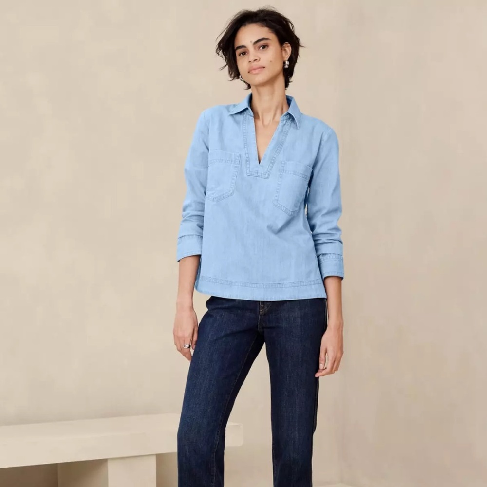 EUC: Banana Republic denim shirt | small